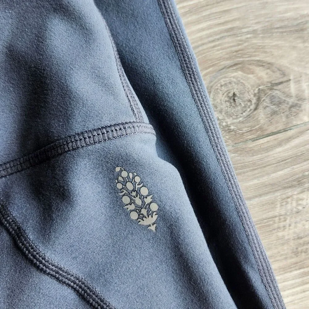 (S) Free People Movement leggings